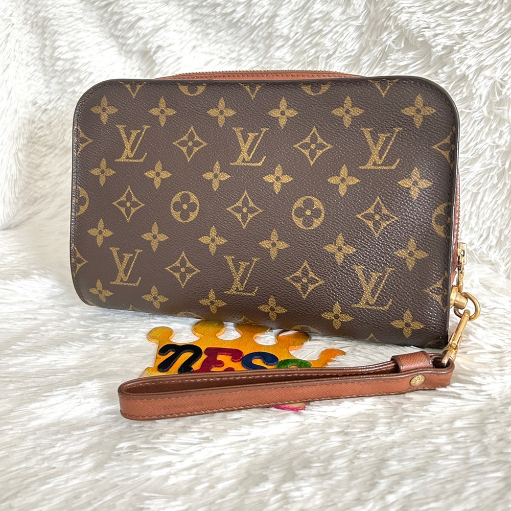 LOUIS VUITTON Monogram Orsay Clutch bag Brown Vintage Coated Canvas Authentic